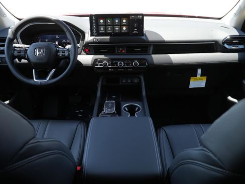 New 2026 Honda Pilot Touring image 22