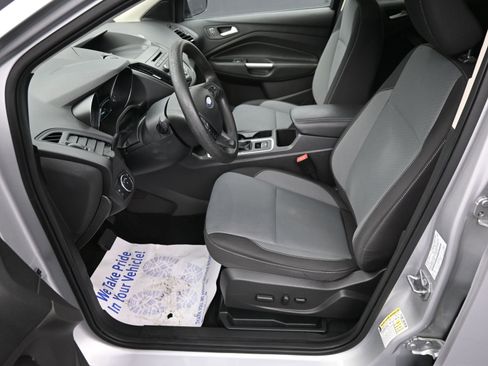 Used 2018 Ford Escape SE image 10