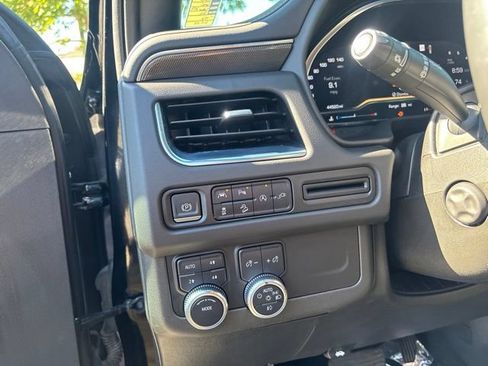 Used 2022 GMC Yukon AT4 AWD/4WD image 15