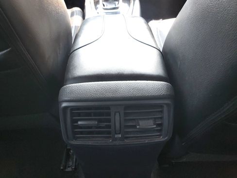 Used 2019 Nissan Rogue SL w/ Premium Package AWD/4WD image 33