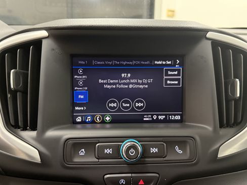 Used 2024 GMC Terrain SLE FWD image 22