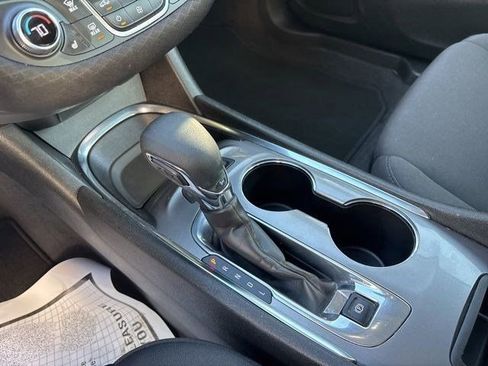 Used 2024 Chevrolet Malibu LT image 27