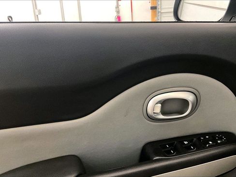 Used 2016 Kia Soul image 22
