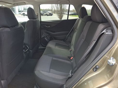 Certified 2025 Subaru Outback Premium AWD/4WD image 11