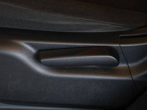 Used 2020 Dodge Durango SXT w/ 3rd Row Seating Group RWD image 11