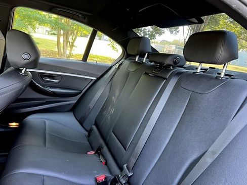 Used 2018 BMW 330i xDrive Sedan image 19