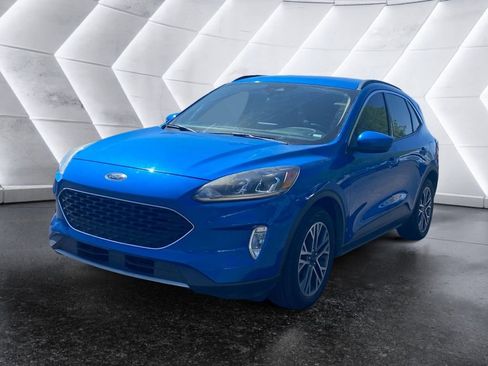 Used 2020 Ford Escape SEL FWD image 3