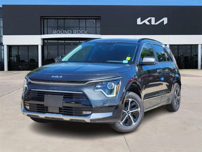 New 2025 Kia Niro SX
