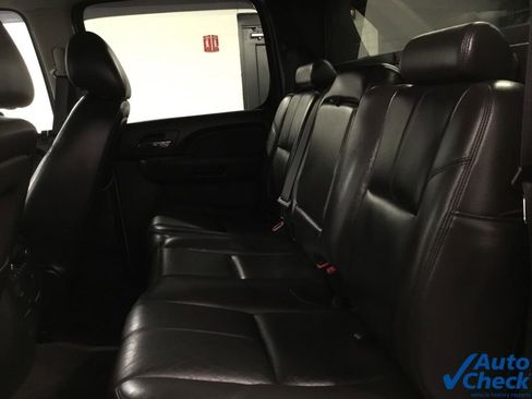 Used 2012 Chevrolet Avalanche LT w/ Suspension Package, Off-Road image 31