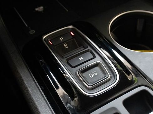 Used 2025 Honda Pilot EX-L image 22