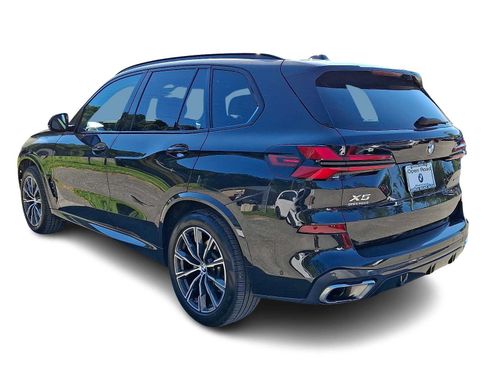 Used 2024 BMW X5 xDrive40i w/ M Sport Package AWD/4WD image 4