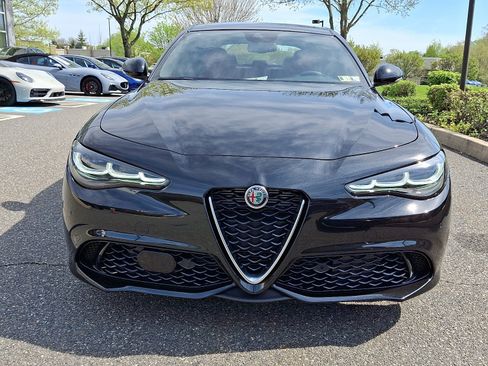 Used 2024 Alfa Romeo Giulia Ti w/ Performance Driving Package AWD/4WD image 2
