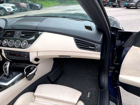 Used 2011 BMW Z4 sDrive35i RWD image 12