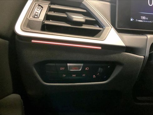 Used 2023 BMW 330i 330i w/ M Sport Package image 33