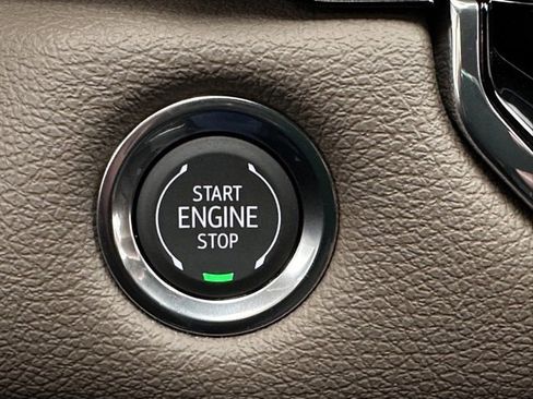 New 2026 GMC Canyon Denali image 12