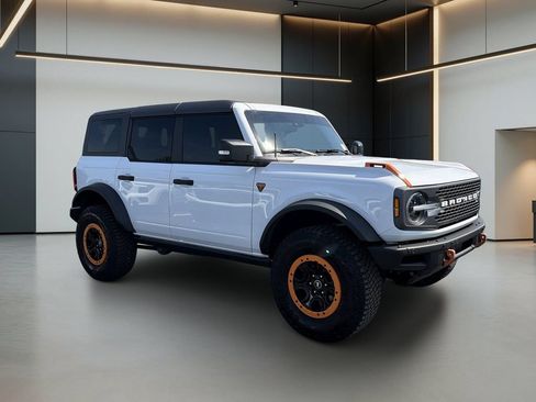 Used 2024 Ford Bronco Badlands AWD/4WD image 5