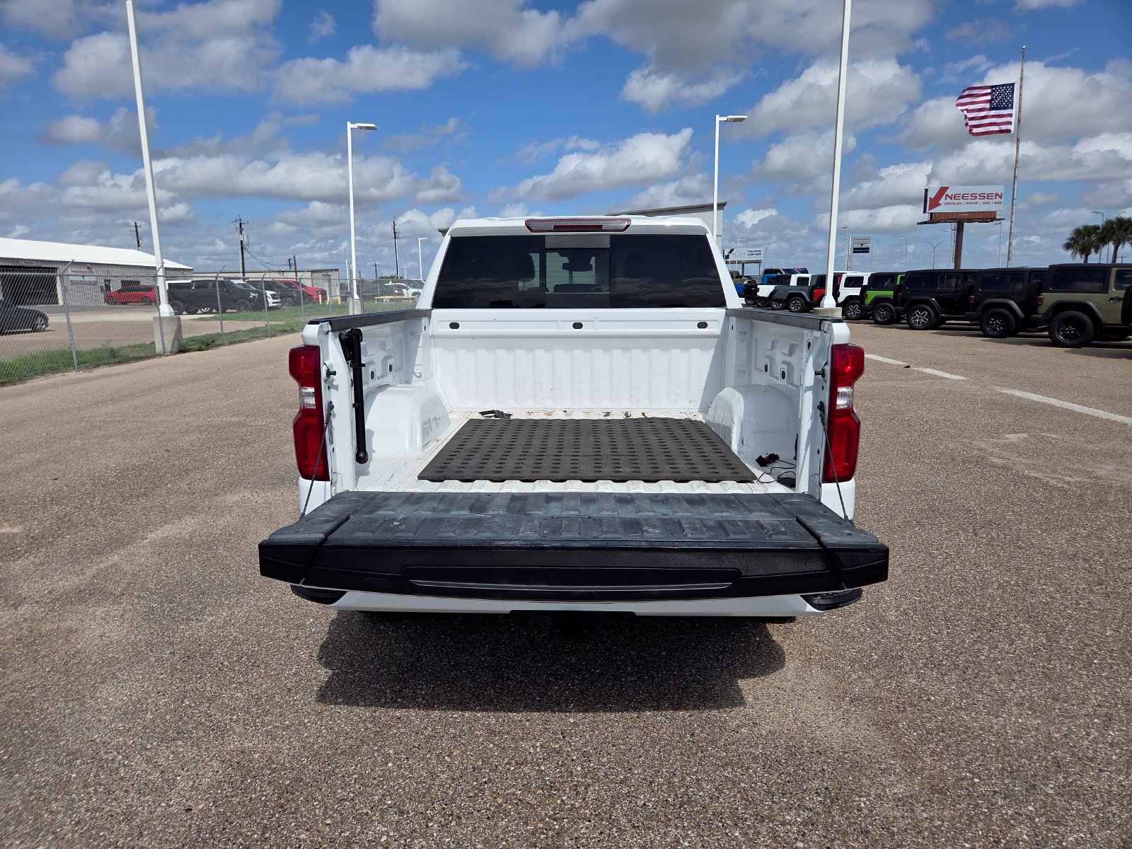 Used 2023 Chevrolet Silverado 1500 RST w/ All Star Edition Plus AWD/4WD image 8
