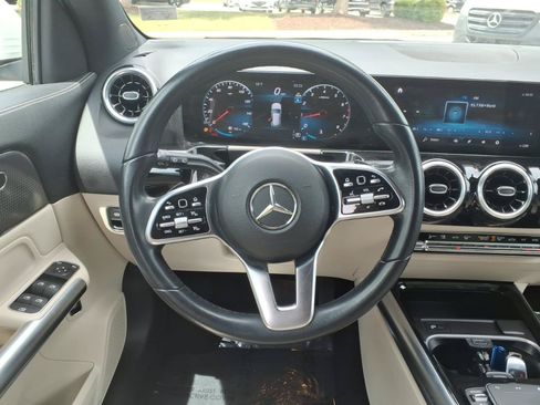 Used 2023 Mercedes-Benz GLA 250 image 12