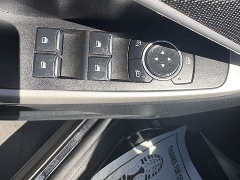 Used 2023 Ford Explorer XLT w/ Equipment Group 202A AWD/4WD image 18