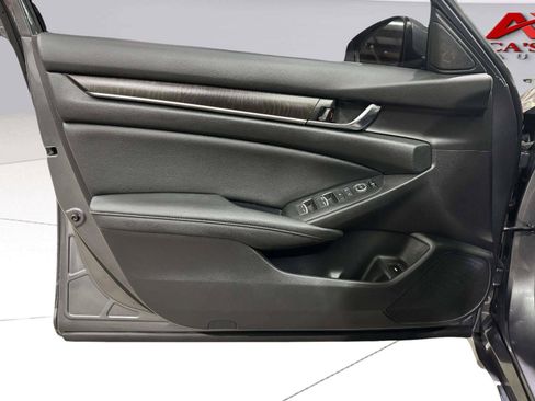 Used 2020 Honda Accord EX image 22