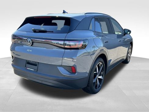 Used 2023 Volkswagen ID.4 S image 5