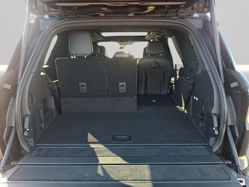 New 2025 Lincoln Navigator Reserve w/ Jet Appearance Package image 8