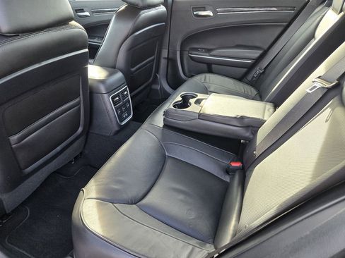 Used 2021 Chrysler 300 Touring L image 35