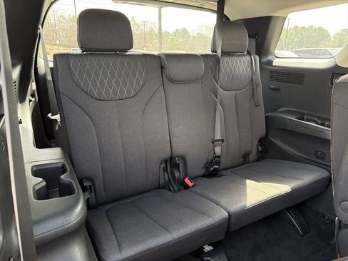 Used 2021 Hyundai Palisade SEL w/ Convenience Package image 18