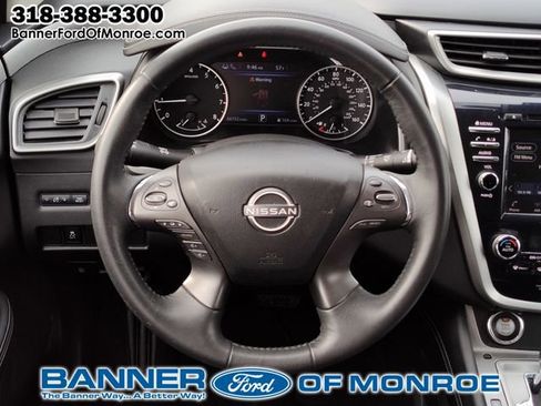 Used 2023 Nissan Murano SV image 18