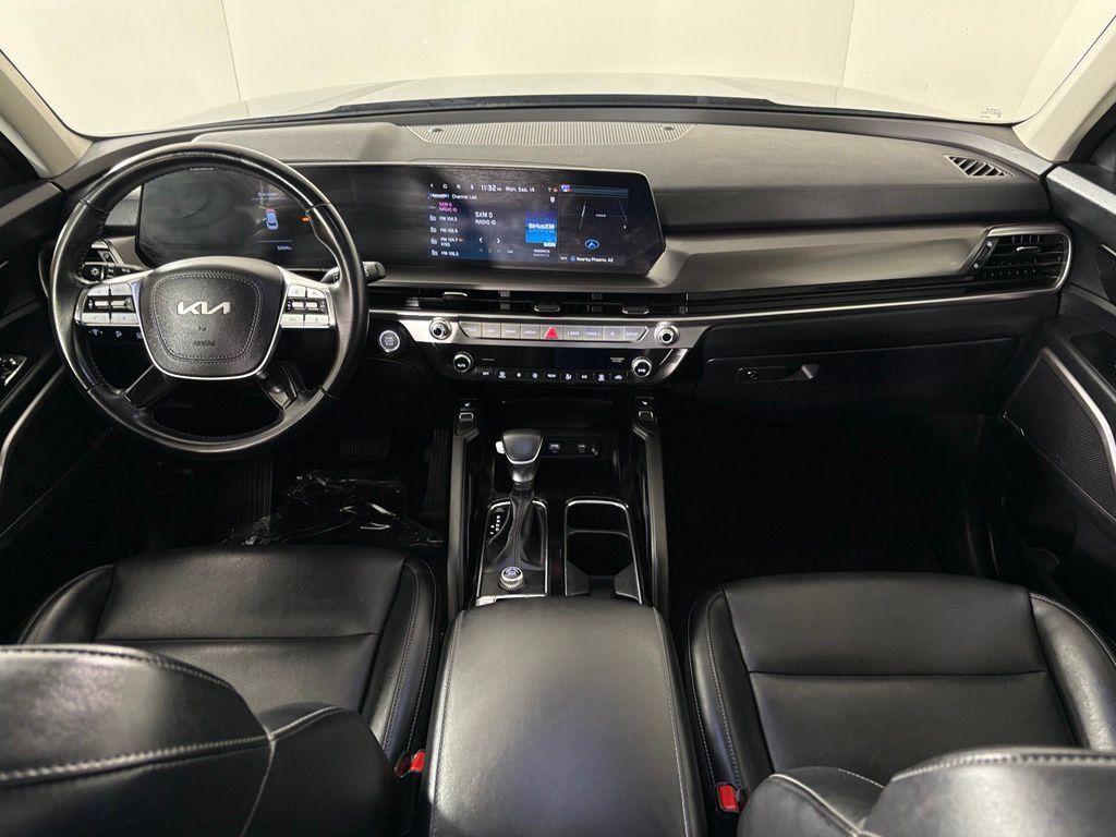 Used 2025 Kia Telluride S FWD image 34