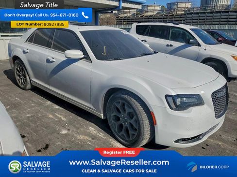 Used 2018 Chrysler 300 S w/ 300S Premium Group AWD/4WD image 5