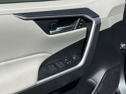 Used 2025 Toyota RAV4 XLE Premium w/ Weather Package FWD image 17