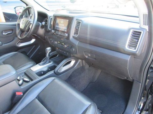 Used 2023 Nissan Frontier SV w/ SV Premium Package AWD/4WD image 29