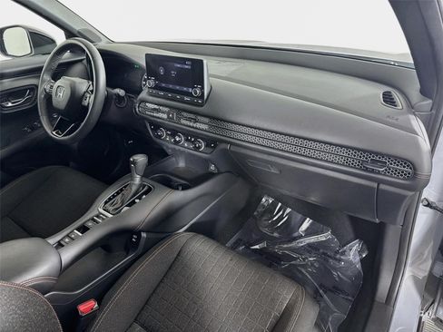 Used 2024 Honda HR-V Sport image 28