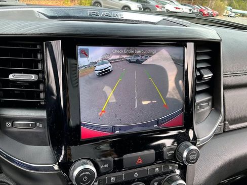 Used 2024 RAM 1500 Laramie image 11