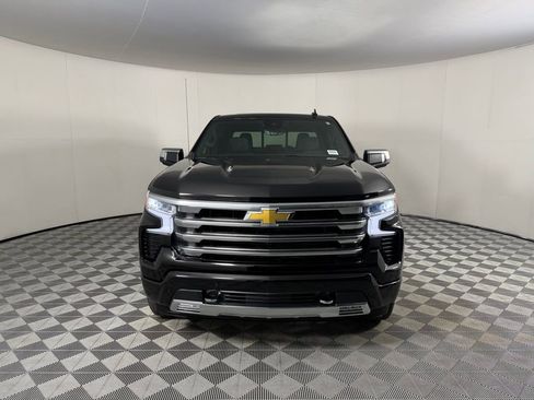 Used 2024 Chevrolet Silverado 1500 High Country AWD/4WD image 5