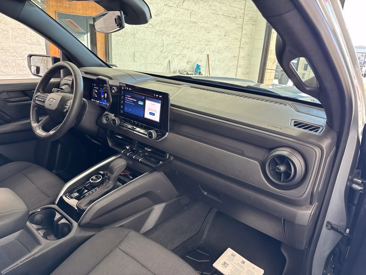 Used 2024 Chevrolet Colorado Trail Boss w/ Technology Package AWD/4WD image 52