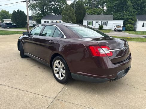 Used 2010 Ford Taurus SEL FWD image 8
