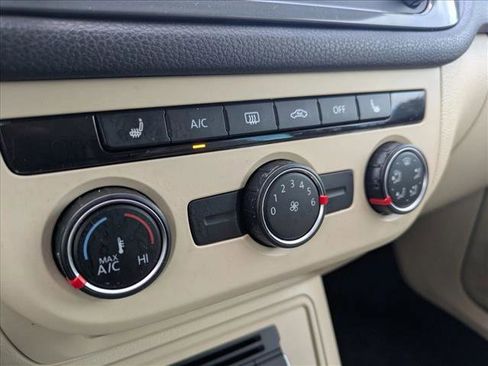 Used 2015 Volkswagen Tiguan SE AWD/4WD image 11