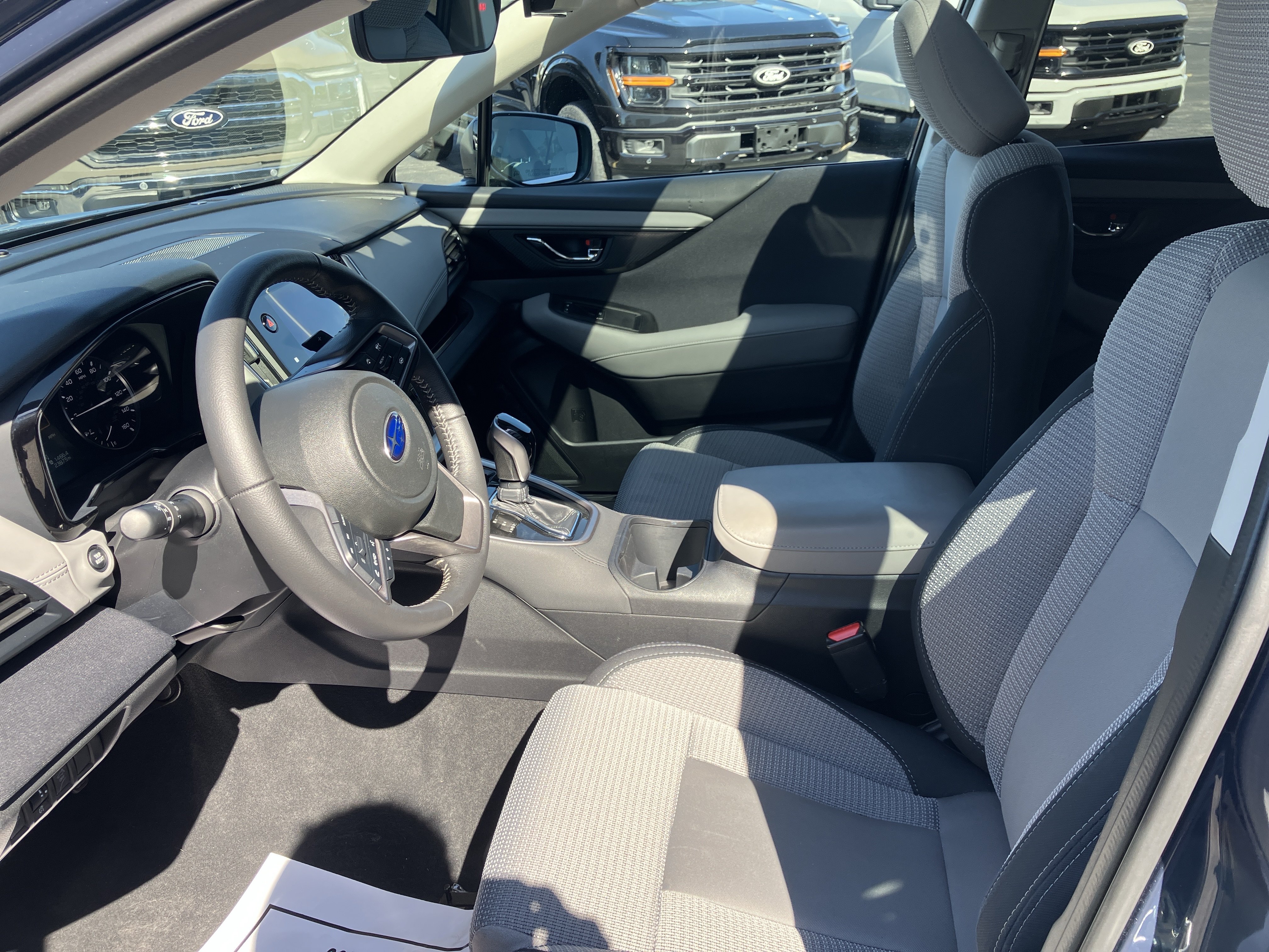Used 2025 Subaru Outback Premium w/ Popular Package #1A AWD/4WD image 18