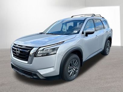New 2025 Nissan Pathfinder SV