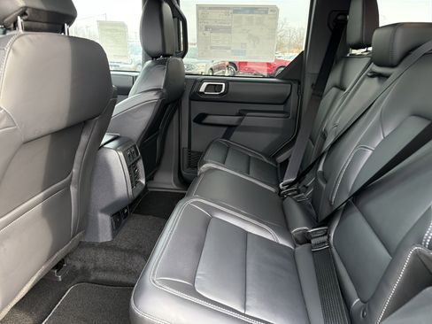 New 2025 Ford Bronco Outer Banks image 13