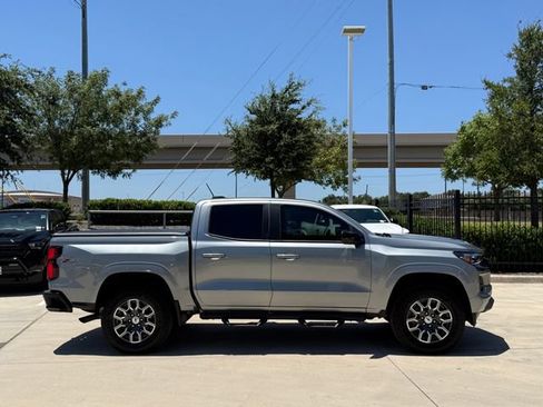 Used 2024 Chevrolet Colorado Z71 w/ Advanced Trailering Package AWD/4WD image 6