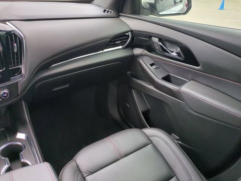 Used 2023 Chevrolet Traverse RS FWD image 20