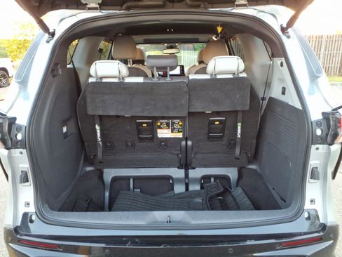 Used 2022 Toyota Sienna XSE w/ XSE Plus Package AWD/4WD image 17