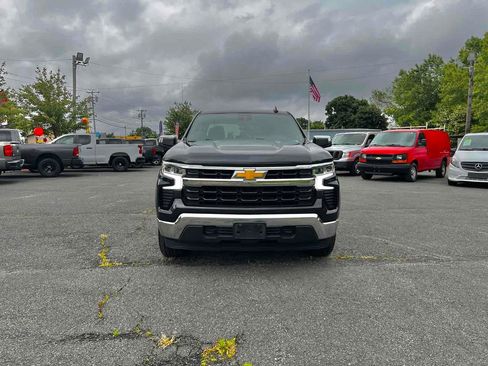 Used 2022 Chevrolet Silverado 1500 LT image 3