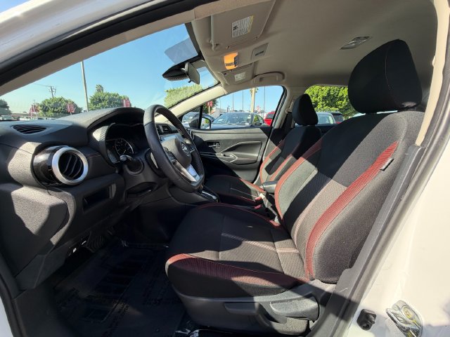 Used 2024 Nissan Versa SR FWD image 25