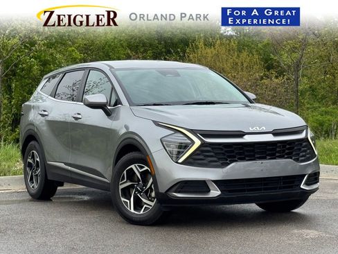 Used 2024 Kia Sportage LX FWD image 1