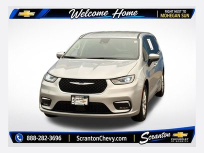 Used 2023 Chrysler Pacifica Touring-L