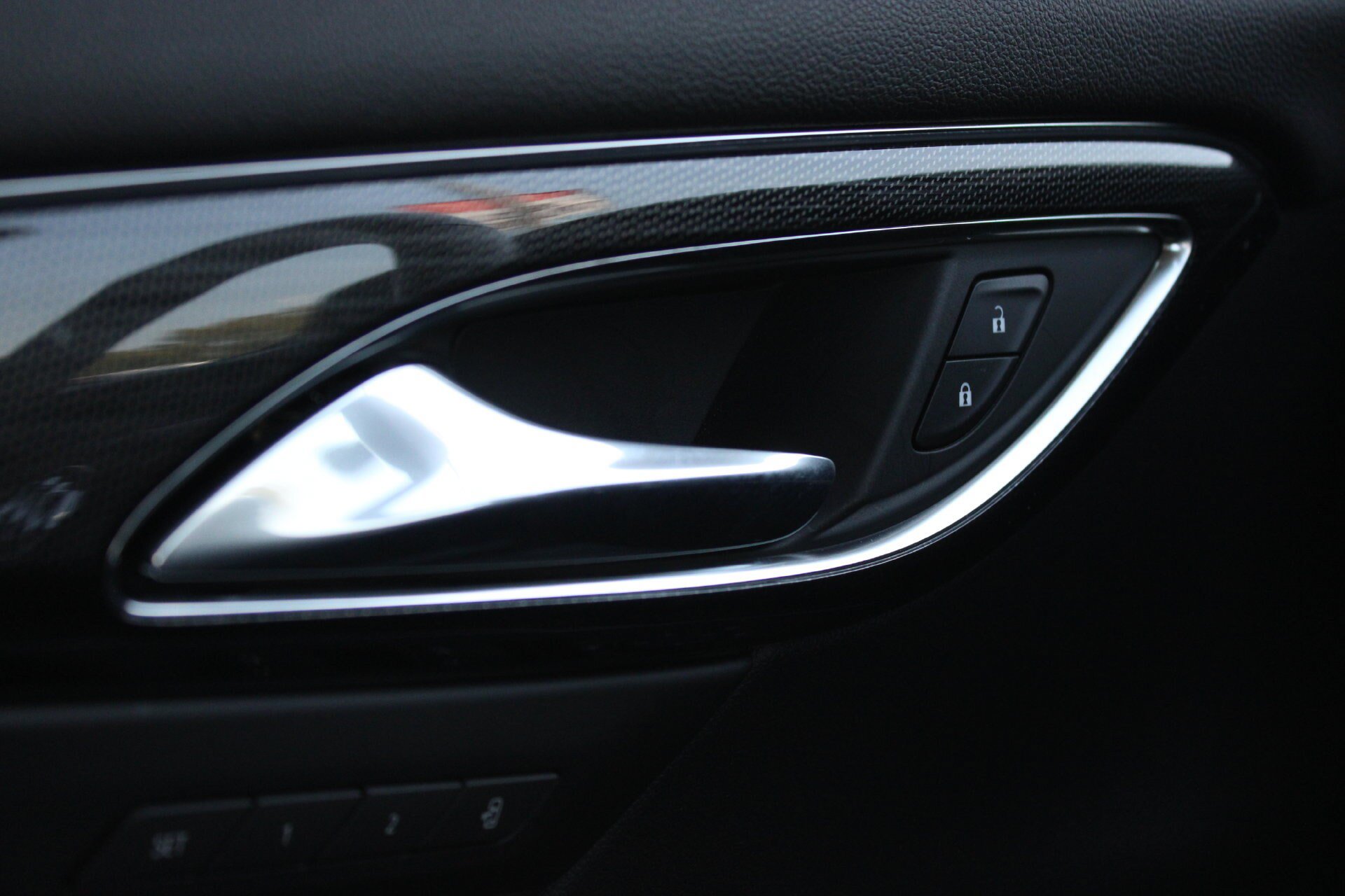 Used 2023 Buick Envision Essence FWD image 26